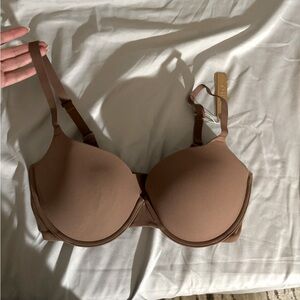Skims bra size 36D color JASPER